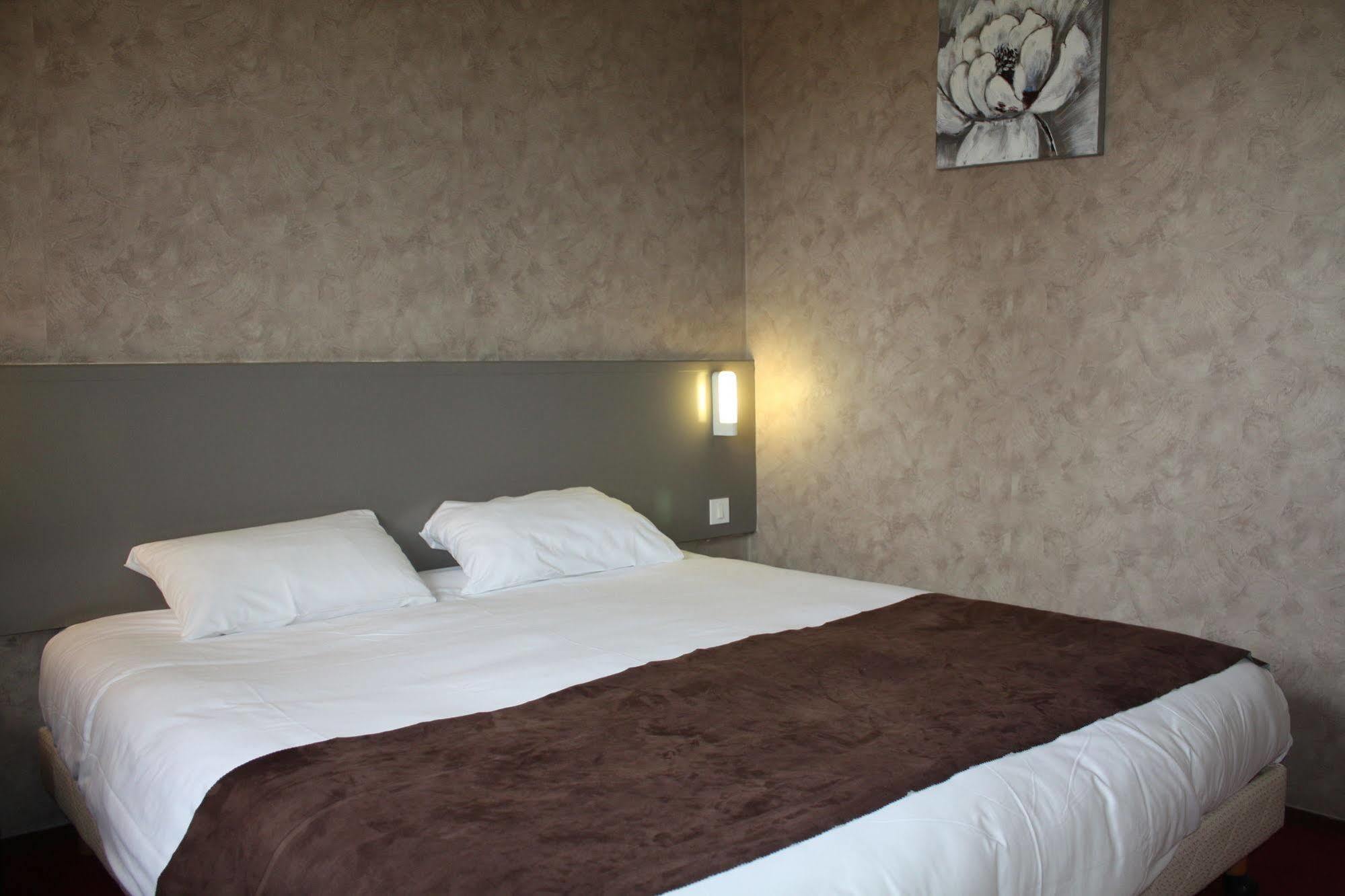 Brit Hotel Landivisiau Luaran gambar